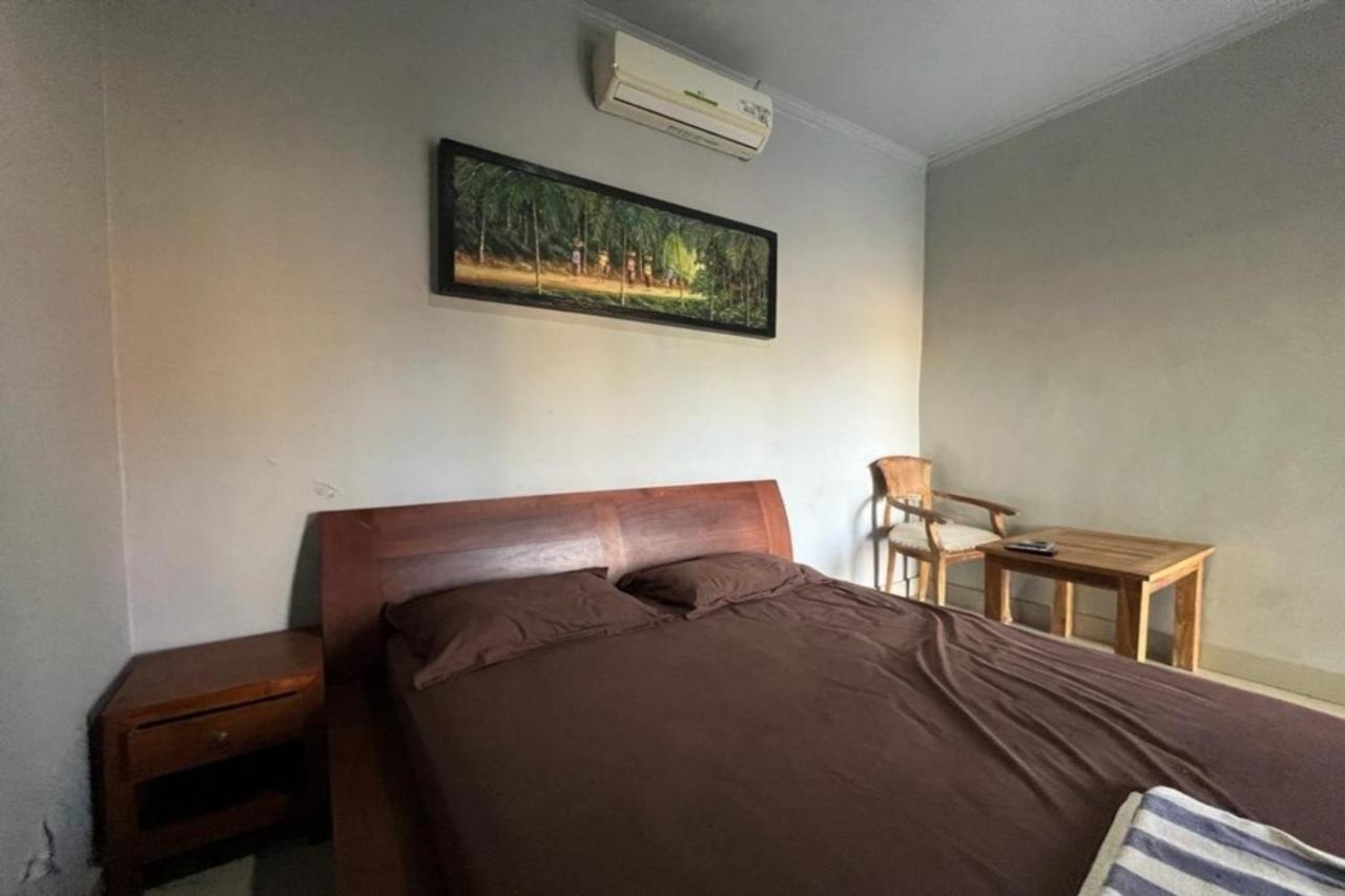 Hotel Oyo 93206 Penginapan Budi Syariah Pekanbaru Esterno foto